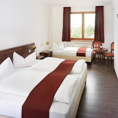 Hotel Marc Aurel Petronell Luaran gambar