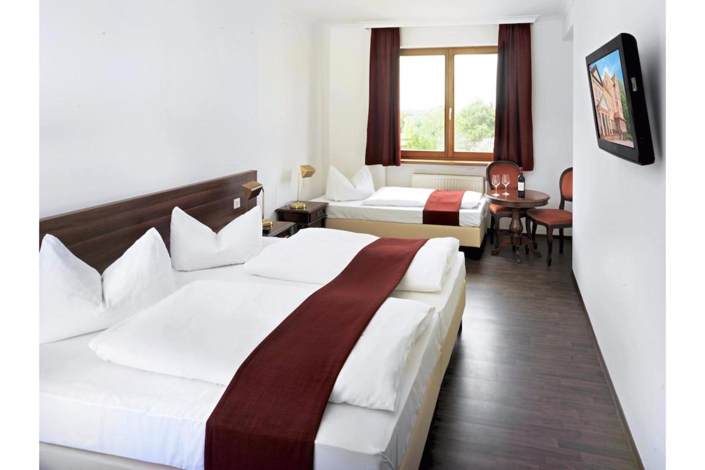Hotel Marc Aurel Petronell Luaran gambar