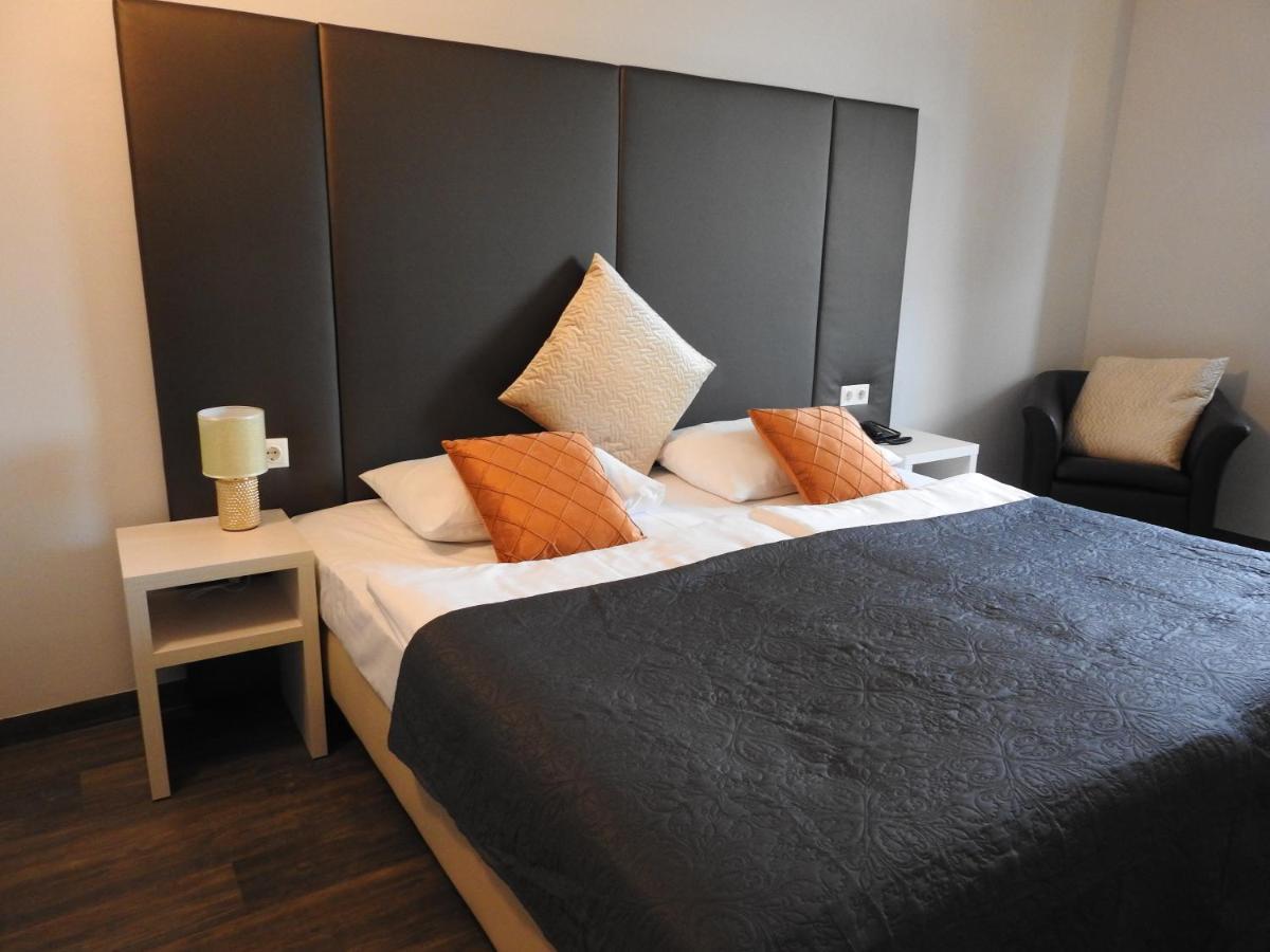 Hotel Marc Aurel Petronell Luaran gambar