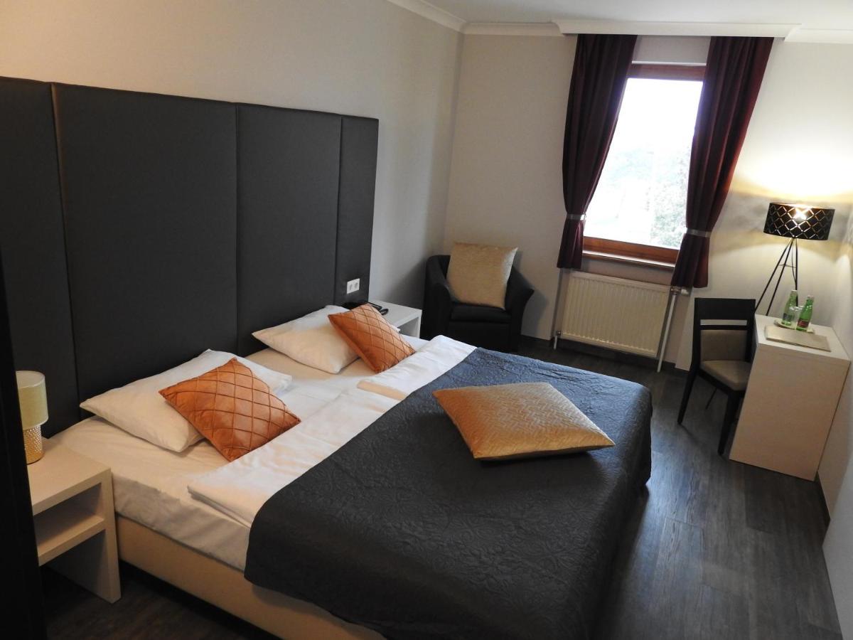 Hotel Marc Aurel Petronell Luaran gambar